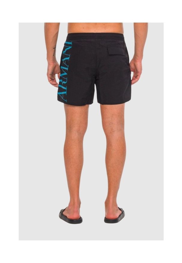 Emporio Armani - EMPORIO ARMANI Czarne męskie szorty kąpielowe z turkusowym logo, Rozmiar 50. Kolor: czarny. Materiał: poliester