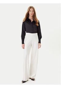 Vero Moda Koszula Merle 10334598 Czarny Regular Fit. Kolor: czarny. Materiał: satyna, syntetyk #2