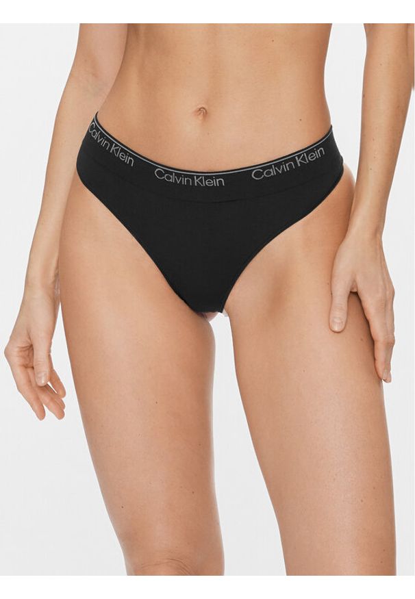 Calvin Klein Underwear Stringi Thong 000QF7095E Czarny. Kolor: czarny. Materiał: wiskoza