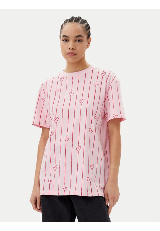 Karl Kani T-Shirt Signature Heart Pinstripe Os 61300127 Różowy Regular Fit. Kolor: różowy. Materiał: bawełna