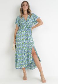 Born2be - Zielona Sukienka Maxi z Wiskozy i Wiązanym Paskiem Ambrinta. Typ kołnierza: dekolt kopertowy. Kolor: zielony. Materiał: wiskoza. Typ sukienki: kopertowe. Długość: maxi #4