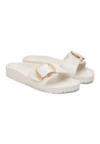 Birkenstock - BIRKENSTOCK Madrid Big Buckle EVA Eggshell Klapki damskie. Okazja: na co dzień, na plażę. Kolor: kremowy. Materiał: materiał. Sezon: lato. Styl: casual, elegancki, wakacyjny, klasyczny #8
