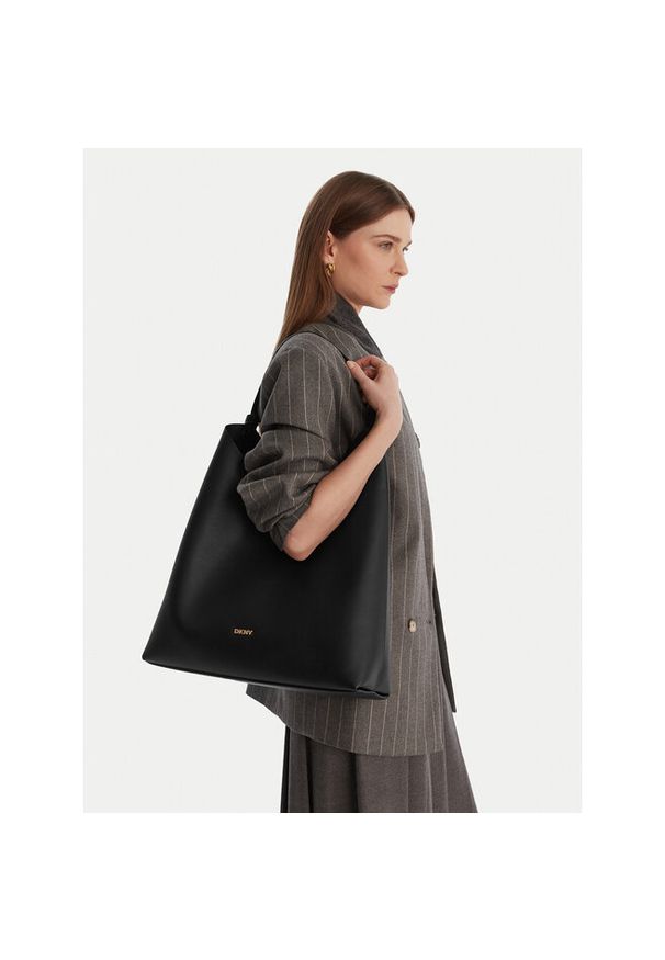 Torebka DKNY. Kolor: czarny