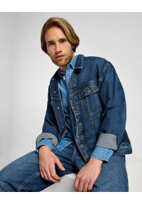 Lee - LEE MĘSKA KOSZULA JEANSOWA BUTTON DOWN Bueller 112355641 L880008566. Typ kołnierza: button down. Materiał: jeans