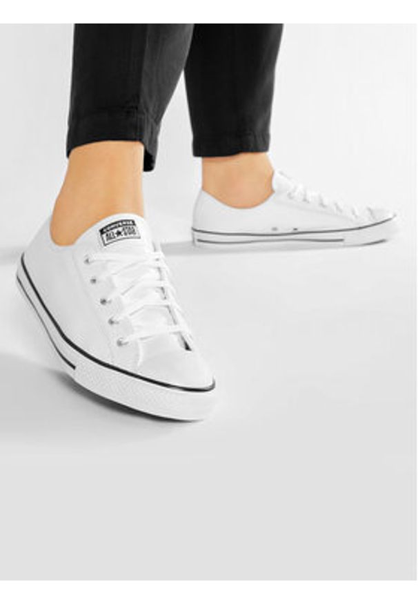 Converse Trampki Ctas Dainty Ox 564984C Biały. Kolor: biały. Materiał: skóra