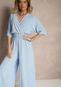 Renee - Jasnoniebieski Taliowany Kombinezon z Zakładkowym Dekoltem i Gumką w Pasie Vimalynna. Okazja: na co dzień. Kolor: niebieski. Styl: klasyczny, elegancki, casual #4