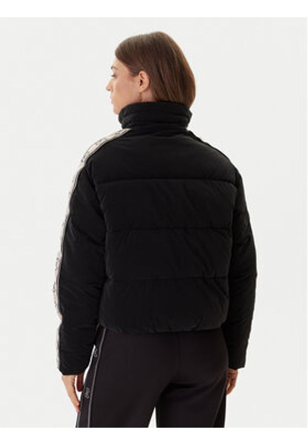 Guess Kurtka zimowa V5BL11 WGYC2 Czarny Regular Fit. Kolor: czarny. Materiał: syntetyk. Sezon: zima