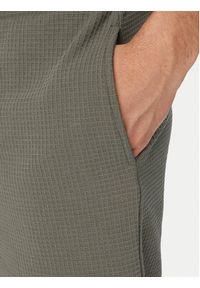 Hugo - HUGO Szorty sportowe Austin 50532023 Zielony ciemny Regular Fit. Kolor: zielony. Materiał: bawełna. Styl: sportowy #5
