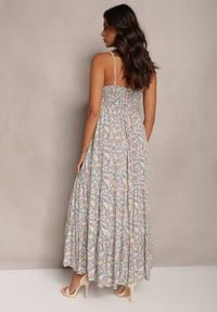 Renee - Niebiesko-Zielona Maxi Wiskozowa Sukienka o Rozkloszowanym Fasonie w Kwiaty Ozdobiona Szydełkowym Wzorem Damrea. Kolor: zielony. Materiał: wiskoza. Długość rękawa: na ramiączkach. Wzór: aplikacja, kwiaty. Typ sukienki: rozkloszowane. Długość: maxi