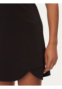Tommy Jeans Sukienka letnia Logo Tape DW0DW17924 Czarny Regular Fit. Kolor: czarny. Materiał: syntetyk, wiskoza. Sezon: lato