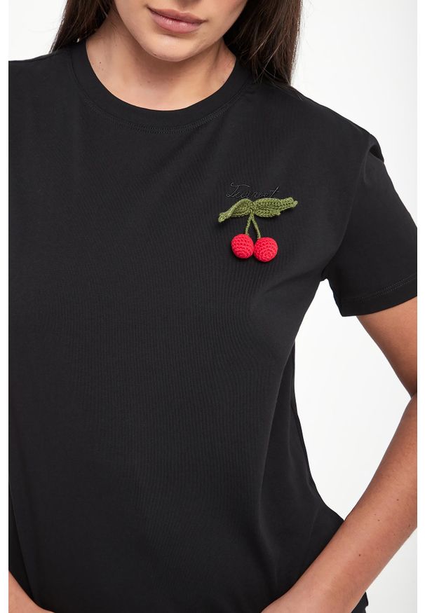 Twinset Milano - T-shirt damski z broszką TWINSET