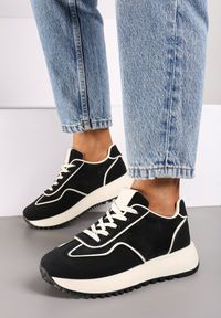 Renee - Czarne Sneakersy na Płaskiej Podeszwie Ozdobione Geometrycznym Wzorem Erimaraes. Okazja: na co dzień. Zapięcie: sznurówki. Kolor: czarny. Materiał: jeans. Wzór: geometria, aplikacja. Sezon: wiosna. Obcas: na płaskiej podeszwie #6