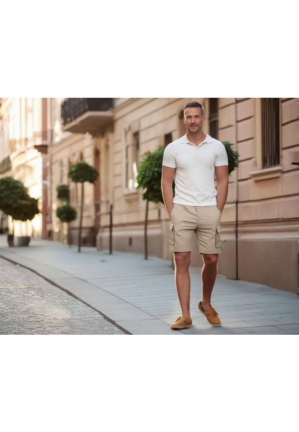 Pako Jeans - Krótkie Spodenki Męskie, Szorty - PAKO JEANS - Beż - Boczne Kieszenie (Cargo). Kolor: wielokolorowy, beżowy, brązowy. Materiał: bawełna. Długość: krótkie. Sezon: lato. Styl: klasyczny