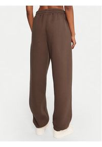 Reebok Spodnie dresowe Reebok X Ewa Chodakowska RK25304CCW Brązowy Regular Fit. Kolor: brązowy. Materiał: bawełna, syntetyk #4