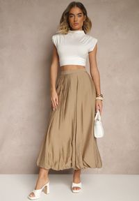 Renee - Beżowa Spódnica Bombka z Wiskozą o Rozkloszowanym Kroju z Zakładkami Redasira. Okazja: na co dzień. Kolor: beżowy. Materiał: wiskoza. Styl: casual, elegancki