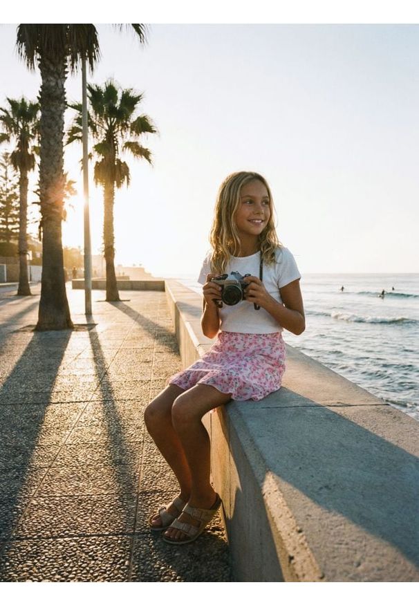 Sinsay - Kwiecista spódnica mini z falbaną i podszewką - wielobarwny. Długość: mini