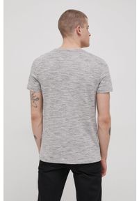 Tom Tailor T-shirt męski kolor szary wzorzysty. Okazja: na co dzień. Kolor: szary. Materiał: bawełna. Wzór: nadruk. Styl: casual