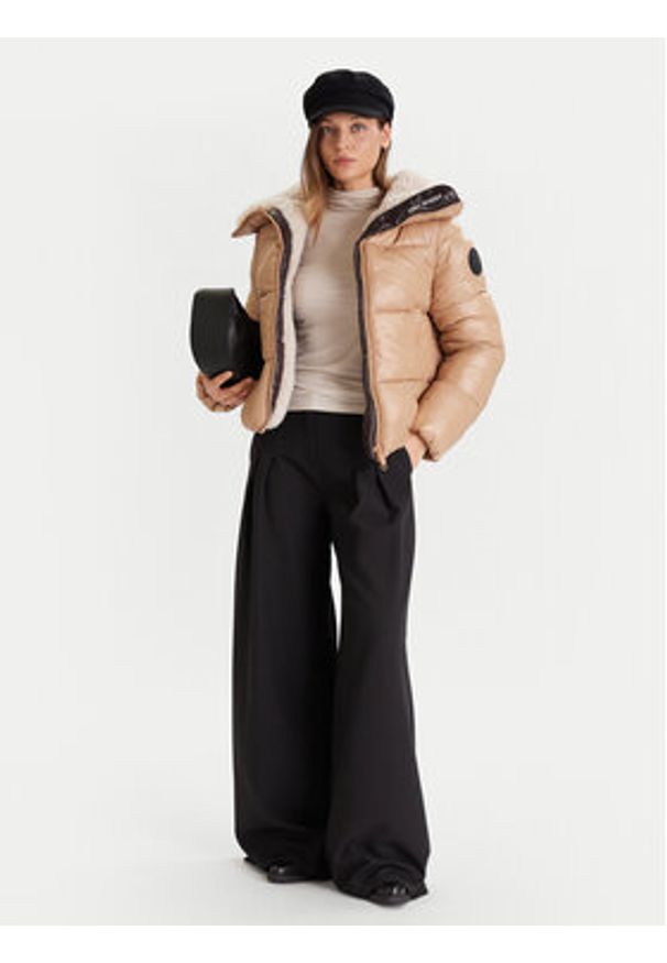 Save The Duck Kurtka zimowa D30974W LOVE21 Beżowy Regular Fit. Kolor: beżowy. Materiał: syntetyk. Sezon: zima