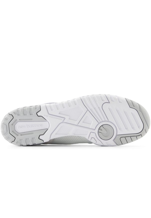 Buty unisex New Balance BB550ESD – białe. Okazja: na co dzień. Kolor: biały. Materiał: skóra. Szerokość cholewki: normalna