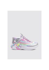 skechers - Kapcie SKECHERS UNICORN DREAMS Srebrny. Kolor: szary, wielokolorowy. Materiał: syntetyk, tkanina. Model: Skechers Sport. Sport: turystyka piesza