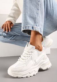 Renee - Białe Klasyczne Sneakersy Sznurowane na Niskiej Platformie Lenivia. Kolor: biały. Obcas: na platformie #1