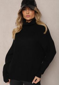 Renee - Czarny Golf z Domieszką Wiskozy i Kaszmiru Azivara. Okazja: na co dzień. Typ kołnierza: golf. Kolor: czarny. Materiał: wiskoza, kaszmir. Wzór: aplikacja. Styl: elegancki, casual