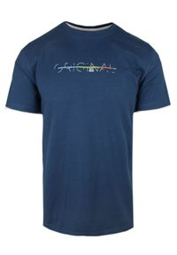 T-Shirt Męski - Granatowy z Napisem (Nadrukiem) - Pako Jeans. Okazja: na co dzień. Kolor: niebieski. Materiał: bawełna. Wzór: nadruk. Styl: casual