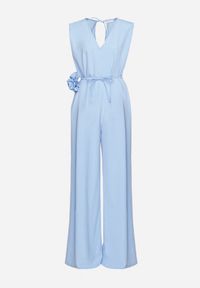 Born2be - Niebieski Wiązany Kombinezon z Prostymi Nogawkami i Wiskozą oraz Kwiatową Aplikacją Dimenna. Kolor: niebieski. Materiał: wiskoza. Wzór: aplikacja, kwiaty. Styl: elegancki #2