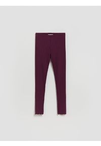 Reserved - Prążkowane legginsy - bordowy. Kolor: czerwony. Materiał: prążkowany