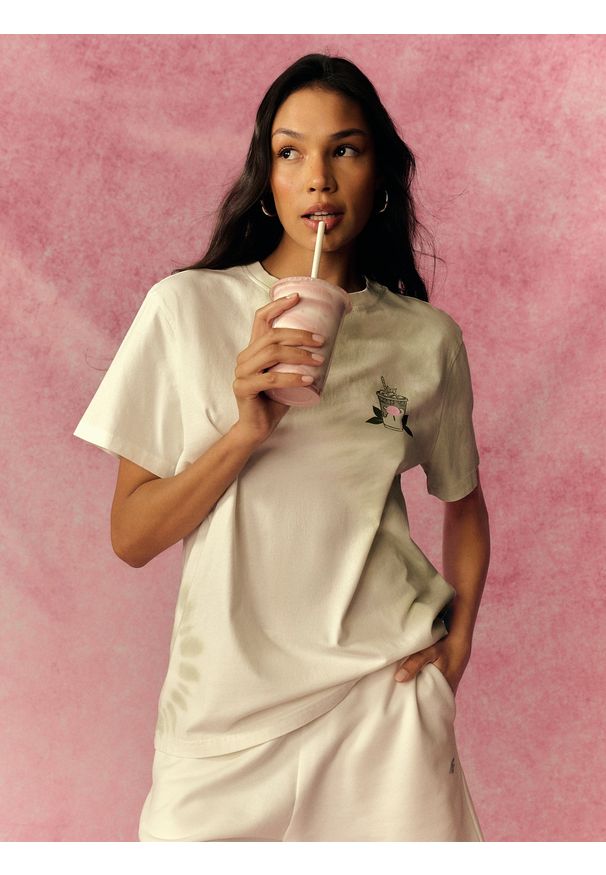 4f - 4F T-shirt oversize z nadrukiem damski - zielony S. Okazja: na co dzień. Kolor: zielony. Materiał: materiał, bawełna, dzianina. Wzór: nadruk. Styl: casual