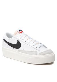 Nike Sneakersy Blazer Low Platform DJ0292 Biały. Kolor: biały. Materiał: skóra. Obcas: na platformie #6