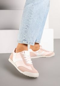 Renee - Różowe Sneakersy Typu Tenisówki z Kontrastowymi Wstawkami Feladith. Okazja: na co dzień. Kolor: różowy. Materiał: jeans. Szerokość cholewki: normalna. Obcas: na obcasie. Wysokość obcasa: niski. Sport: golf #5