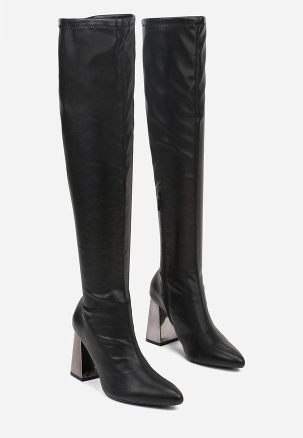 Renee - Czarne Dopasowane Kozaki Vices za Kolano na Metalicznym Słupku Todvira. Okazja: na imprezę. Wysokość cholewki: za kolano. Kolor: czarny. Materiał: jeans. Obcas: na słupku. Styl: elegancki