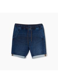 Cropp - Ciemnoniebieskie jeansowe szorty z przetarciami - Granatowy. Kolor: niebieski. Materiał: jeans