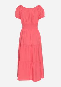 Born2be - Różowa Sukienka o Rozkloszowanym Kroju z Dekoltem Typu Łódka Miranea. Okazja: na co dzień. Kolor: różowy. Materiał: jeans. Typ sukienki: proste, rozkloszowane. Styl: casual, klasyczny #7