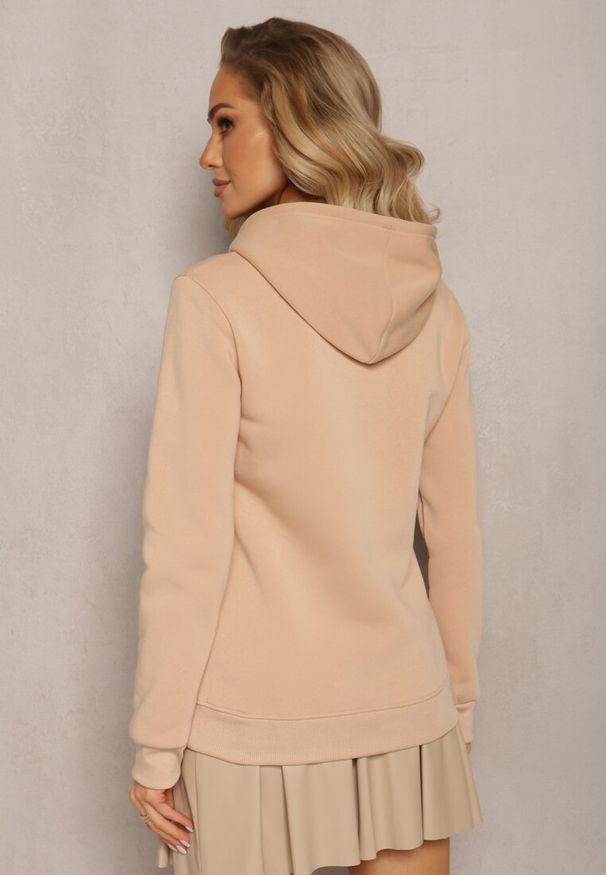 Renee - Beżowa Bluza Kangurka ze Ściągaczami z Nadrukiem i Polarem Simunsa. Kolor: beżowy. Materiał: polar. Wzór: nadruk. Styl: klasyczny