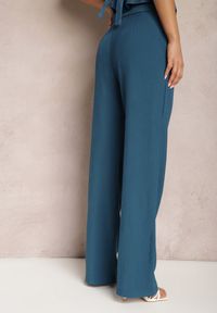 Renee - Granatowe Szerokie Spodnie z Zapięciem na Haczyk Brutris. Kolor: niebieski. Styl: elegancki