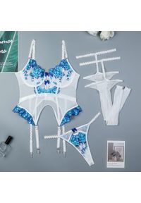 Intica - Komplet bielizny z haftem i pończochami Nikita. Kolor: wielokolorowy. Materiał: materiał. Wzór: haft #1