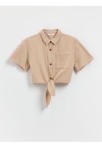 Reserved - Muślinowa koszula z wiązaniem - beżowy. Kolor: beżowy. Materiał: bawełna. Długość: krótkie #1