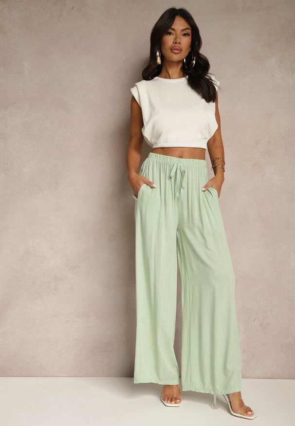 Renee - Jasnozielone Szerokie Spodnie High Waist z Gumką w Talii Ilnena. Okazja: na co dzień, na spotkanie biznesowe, na spacer. Stan: podwyższony. Kolor: zielony. Materiał: materiał, wiskoza. Sezon: lato. Styl: biznesowy, elegancki, casual