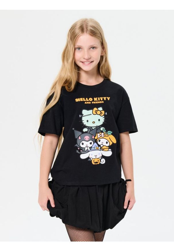 Sinsay - Bawełniana koszulka z motywem halloweenowym Hello Kitty - czarny. Kolor: czarny. Materiał: bawełna. Wzór: motyw z bajki