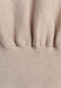 Renee - Beżowa Nietoperzowa Sukienka z Dzianiny z Wiskozą z Dekoltem w Łódkę Yuzoma. Typ kołnierza: dekolt w łódkę. Kolor: beżowy. Materiał: dzianina, wiskoza. Typ sukienki: oversize #8