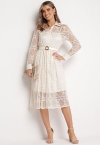 Born2be - Jasnobeżowa Rozkloszowana Sukienka Midi z Haftowanej Tkaniny Abdiela. Kolor: beżowy. Materiał: tkanina. Długość rękawa: na ramiączkach. Wzór: haft. Długość: midi #1
