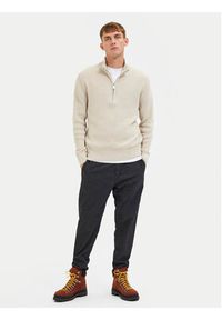 Selected Homme Sweter Rodney 16087985 Beżowy Regular Fit. Kolor: beżowy. Materiał: bawełna, syntetyk #5