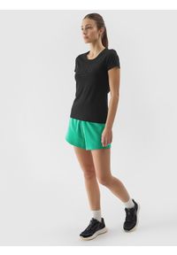 4f - 4F Spodenki dresowe damskie - zielone XS. Kolor: zielony. Materiał: dresówka. Długość: krótkie. Wzór: gładki, ze splotem #1