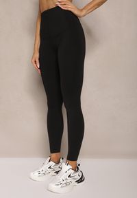 Renee - Czarne Basicowe Legginsy High Waist Lunita. Okazja: na co dzień. Stan: podwyższony. Kolor: czarny. Styl: klasyczny, elegancki, casual #3