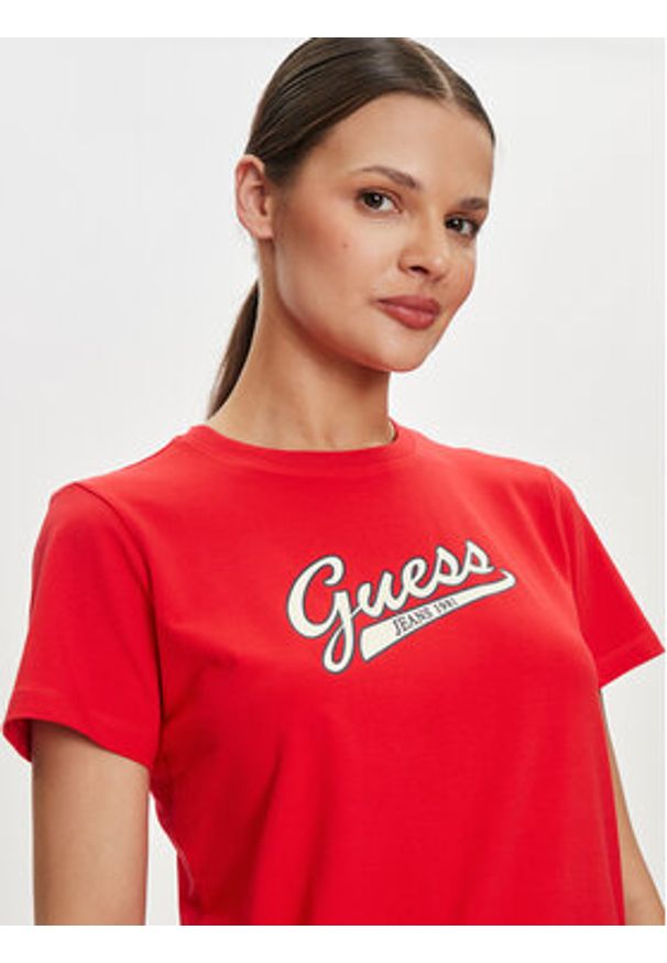 Guess Jeans T-Shirt W4YI13 J1314 Czerwony Regular Fit. Kolor: czerwony. Materiał: bawełna