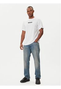 Versace Jeans Couture T-Shirt 79GAHT06 CJ00T Biały Regular Fit. Kolor: biały. Materiał: bawełna #3