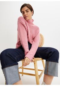 bonprix - Sweter w strukturalny wzór. Kolor: różowy. Styl: elegancki