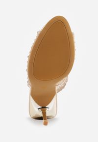 Renee - Złote Siateczkowe Sandały na Szpilce VICES Ozdobione Cyroniami Amamenis. Nosek buta: otwarty. Kolor: złoty. Materiał: skóra, materiał. Wzór: aplikacja. Sezon: lato. Obcas: na szpilce. Wysokość obcasa: średni #5